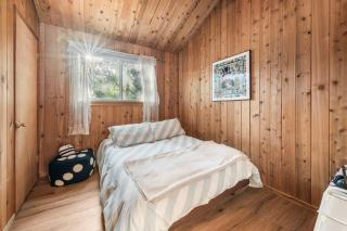 Navigate Stays Cozy Cabin Near Slopes Lake & Trails - 2