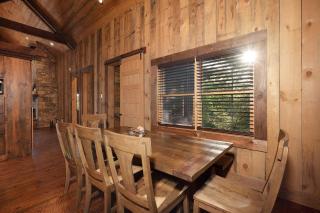 Breakaway Ridge Luxury Cabin - 5 Minutes Downtown - 3