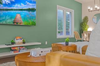 Niagara Retreat|HotTub|Sauna|Games|15 Min to Falls - 3