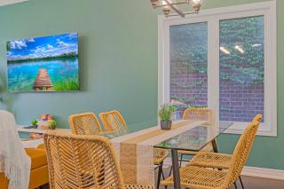 Niagara Retreat|HotTub|Sauna|Games|15 Min to Falls - 2