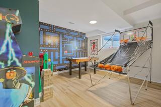 Niagara Retreat|HotTub|Sauna|Games|15 Min to Falls - 8