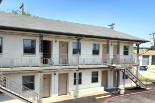Exclusivo Inn by OYO Grand Prairie, TX - 5
