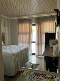 Khahliso Guesthouse - 8
