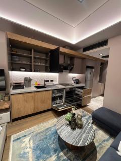 The Diamond In City Luxury Suites By ZENORA Living - 6