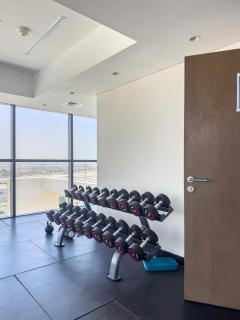 Amazing Rooftop Pool - Full Canal Views - 1 BDR - 5 min walk from Space42 Arena - Heart of Raha Beach - 9