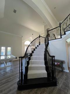 Lovejoy Serenity - Amazing pool, Games, Movie Room - 8