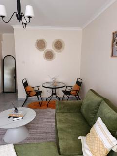 Charyll Heights - 4
