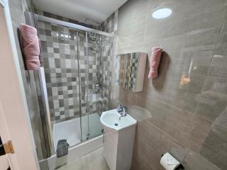 Central Chambers Suites - Suite 4 - 4
