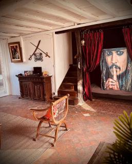 Logement insolite La cachette des Pirates, ciné, pop corn - 8