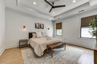 Large 4BR l 4BA Near Mercedes Benz & The Ga Congress - 0