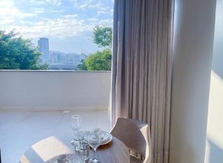 LOFT 307 de 48 m2 com varanda para 4 pessoas próximo a Vila Germânica - 1