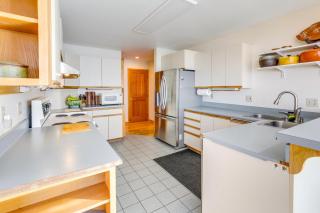9 Mi to Mendenhall Glacier Waterfront Juneau Home - 2