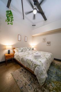 King bedroom Apartment - River - Brewery - Downtown - 3