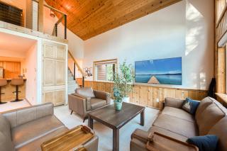 Hearthlight Cabin at Tahoe Donner by Tahoe Getaways - Pet-Friendly 3BR w Guest Suite - 5