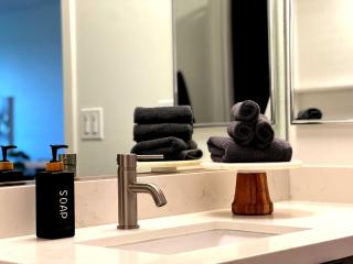 Luxury Haven 10 Min From Disneyland With Pool & GYM - 6