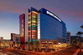 Bright Home 10 Min to Disneyland Pool & GYM - 9