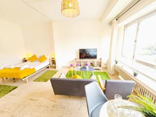 Bright Studio with outdoor balcony - 2