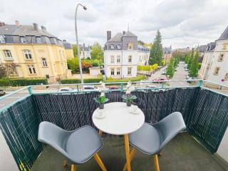 Bright Studio with outdoor balcony - 5