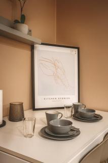 Homely! Skyview 2-Room Apartment, Airport, Fair, Rooftop, Gym! - 2