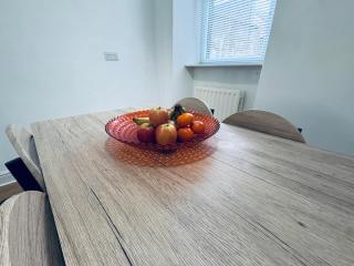 Holly Terrace - 2 Bedrooms - Sleeps 3 - 9