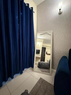 Sticky Homes 1BHK Apartment Noida 168 High-rise - 4