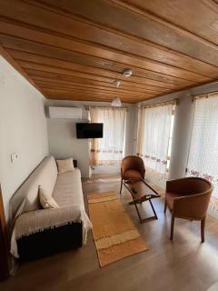 Ayvalık Sezer Konukevi - 1