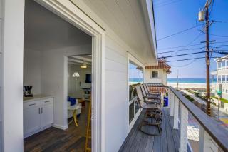 South Shore Gem with Ocean View, Patio, BBQ - 9
