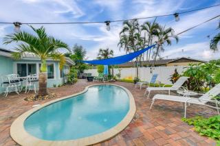 Private Hot Tub, Pool and Yard Modern Bradenton Gem - 0