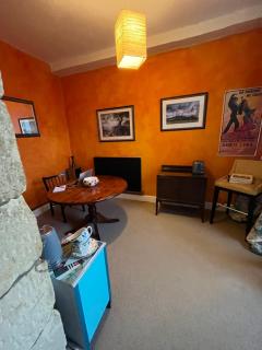 Three private rooms in the Master Suite, Cotswolds Coaching Inn - Traveller Awards Winner 2026 - 1