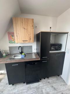CLUBHAUS 6 - gemütliche DG-Wohnung mit Balkon, Badewanne & Netflix - 3