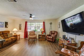 Home with Backyard Oasis Less Than 7 Mi to ATandT Stadium! - 3