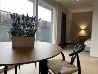 Joyful Group - Deansgate 2BR Chic City Gardens Apartment - 4