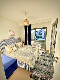 Luxury 4BRs Penthouse Villa, Marassi - 8