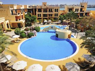 Novotel Bahrain Al Dana Resort - 5
