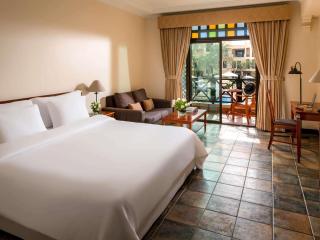 Novotel Bahrain Al Dana Resort - Manama - 4