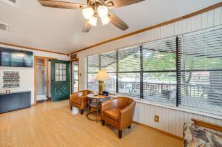 Spacious Deck Waterfront Home in Gun Barrel City! - 7