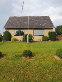 Lovely Holiday Home With Views Of Fields - 0
