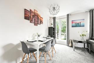 Modern 3-Bed Maisonette - Epping High Street - Parking - LMV Property - 6