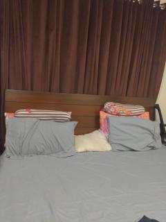 Three Bedroom Luxury Family Apartment in Goldcrest Mall DHA Phase 4 - 4