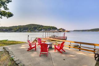 Water-View Deck! Family Home on Lake of the Ozarks - 9