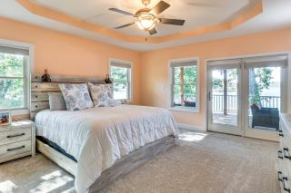 Boat, Fish and Explore! Gem on Lake of the Ozarks - 1