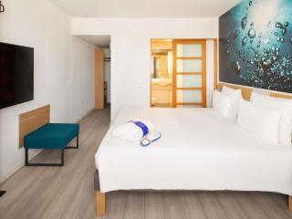 Novotel Barcelona Cornellà - 1