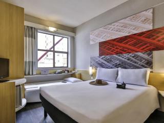 Ibis Maringa - 4