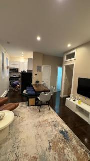 3 BD Idyllic Haven next to Central Park - 4