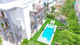 Luxury Top-Floor Retreat - Siesta Key - 6