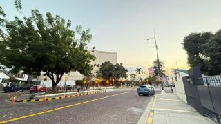 SUITE 2 CAMAS, TV, WIFFI, PARKING, a 3 MINUTOS DEL AEROPUERTO DE GUAYAQUIL, LAS GARZAS SAN MARINO SHOPPING - 1