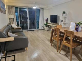 Oceanfront Ground Floor Apartment - Dwell 3 in Bargara - 2
