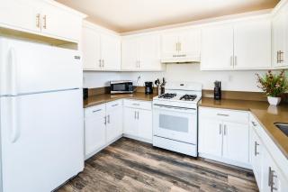 Spacious 5BR 3BA Home with Free Parking and WiFi 10 Minutes to Downtown LA Perfect for Large Groups - Los Angeles - 7