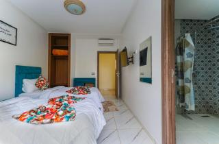 Villa de Luxe à Marrakech avec Piscine Chauffée Privée - 5