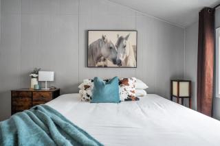 Lakefront Cabin - Cozy Retreat - 5Beds - TV - Wifi - 1